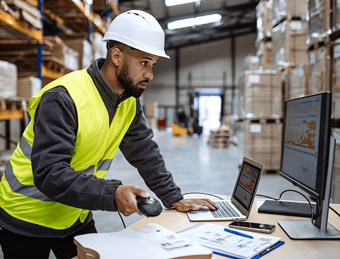 warehouse management software showing status and results of warehouse processes