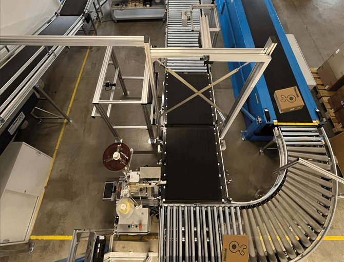 Betzold incoming goods carton conveyor technology